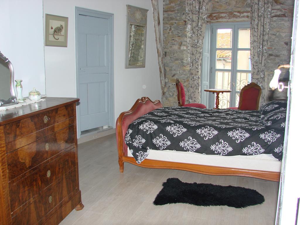 B&B Tour De Saint Anne Azille Oda fotoğraf